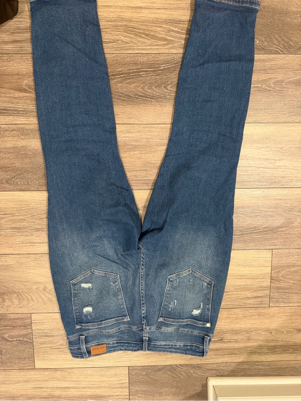 Judy Blue Medium Wash Distressed Straight Leg Jeans - Picture 4 of 4